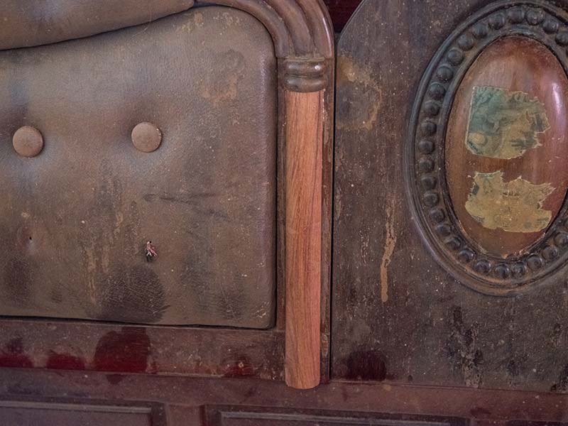 天津红木门修复公司