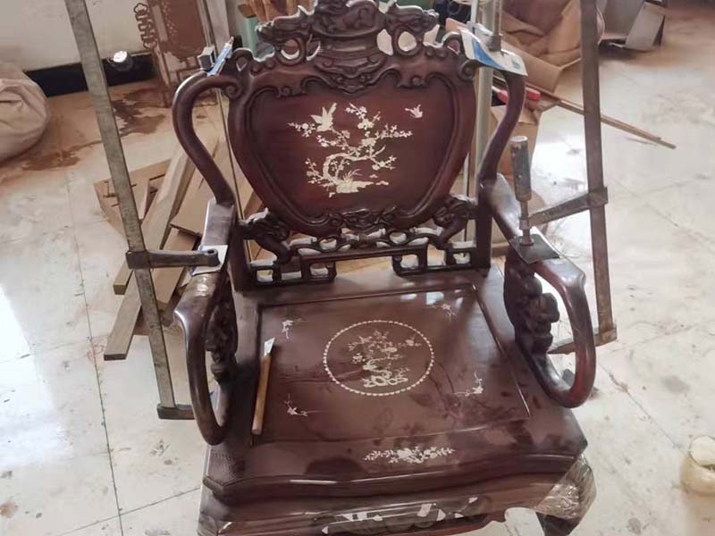 天津老旧红木家具翻新方法